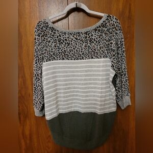 Mauries Haven Pullover Top